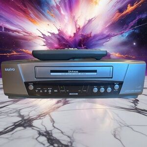 Sanyo VHR-M329 VHS VCR – 4-Head – Tested & Working – Long Life Heads With Remote